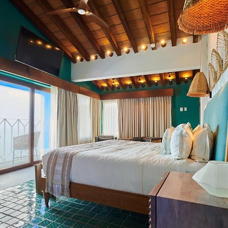 Hotel Luxury Patio Azul (Adults Only) 푸에르토 발라타 외부 사진 Suite at the Hotel Habitas