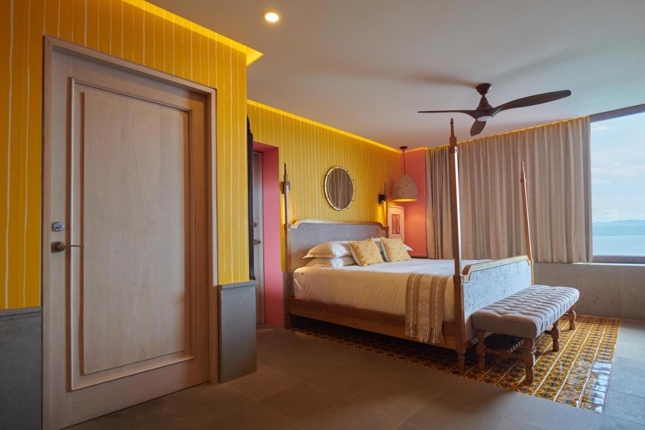 Hotel Luxury Patio Azul (Adults Only) 푸에르토 발라타 외부 사진 A bedroom at the hotel