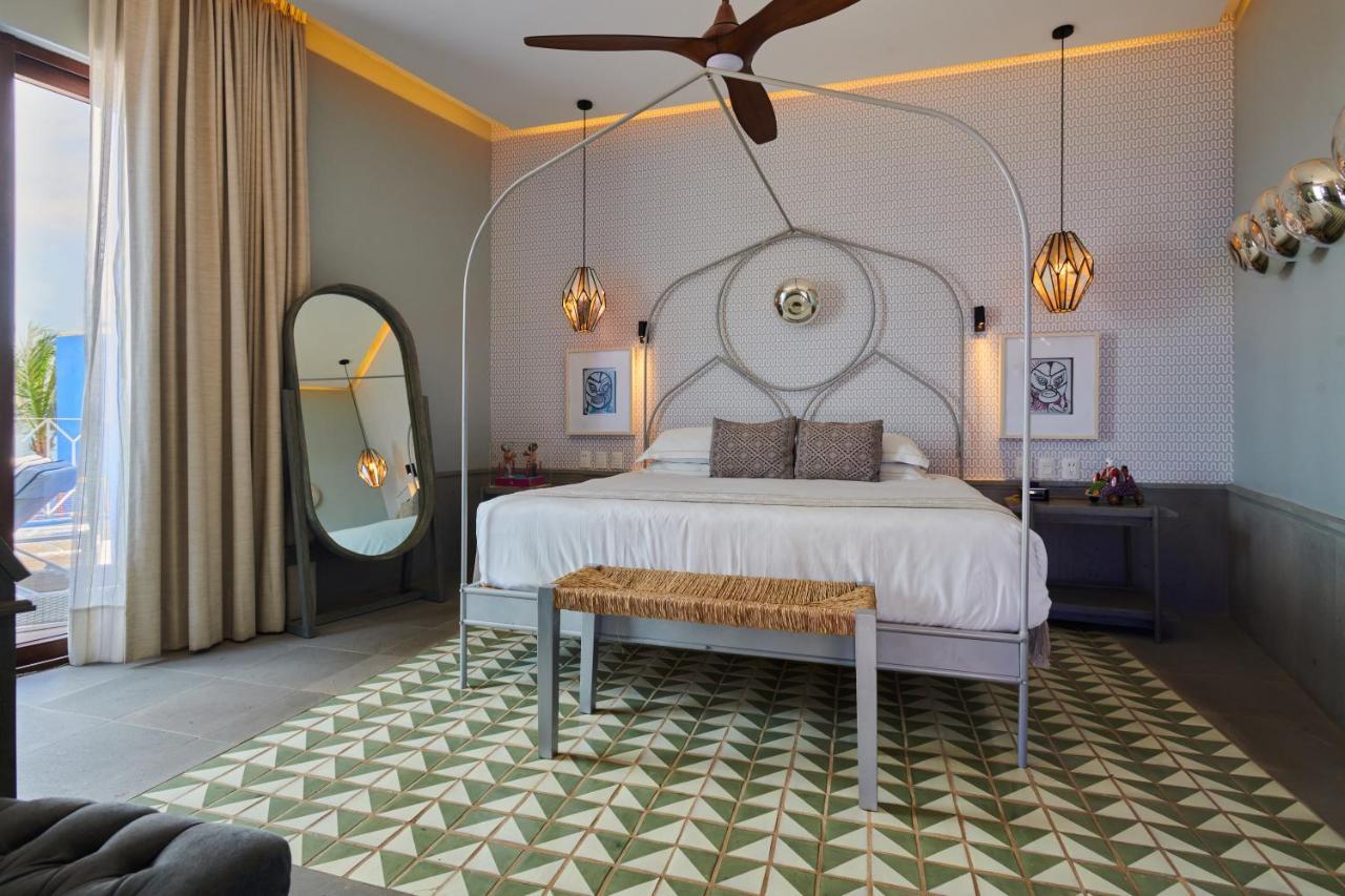 Hotel Luxury Patio Azul (Adults Only) 푸에르토 발라타 외부 사진 A bedroom at the hotel