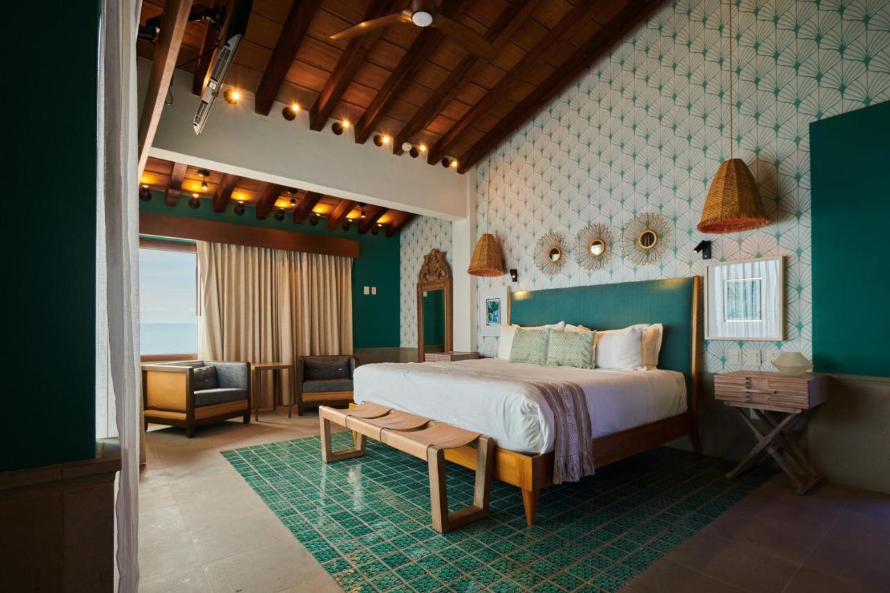 Hotel Luxury Patio Azul (Adults Only) 푸에르토 발라타 외부 사진 A bedroom at the hotel