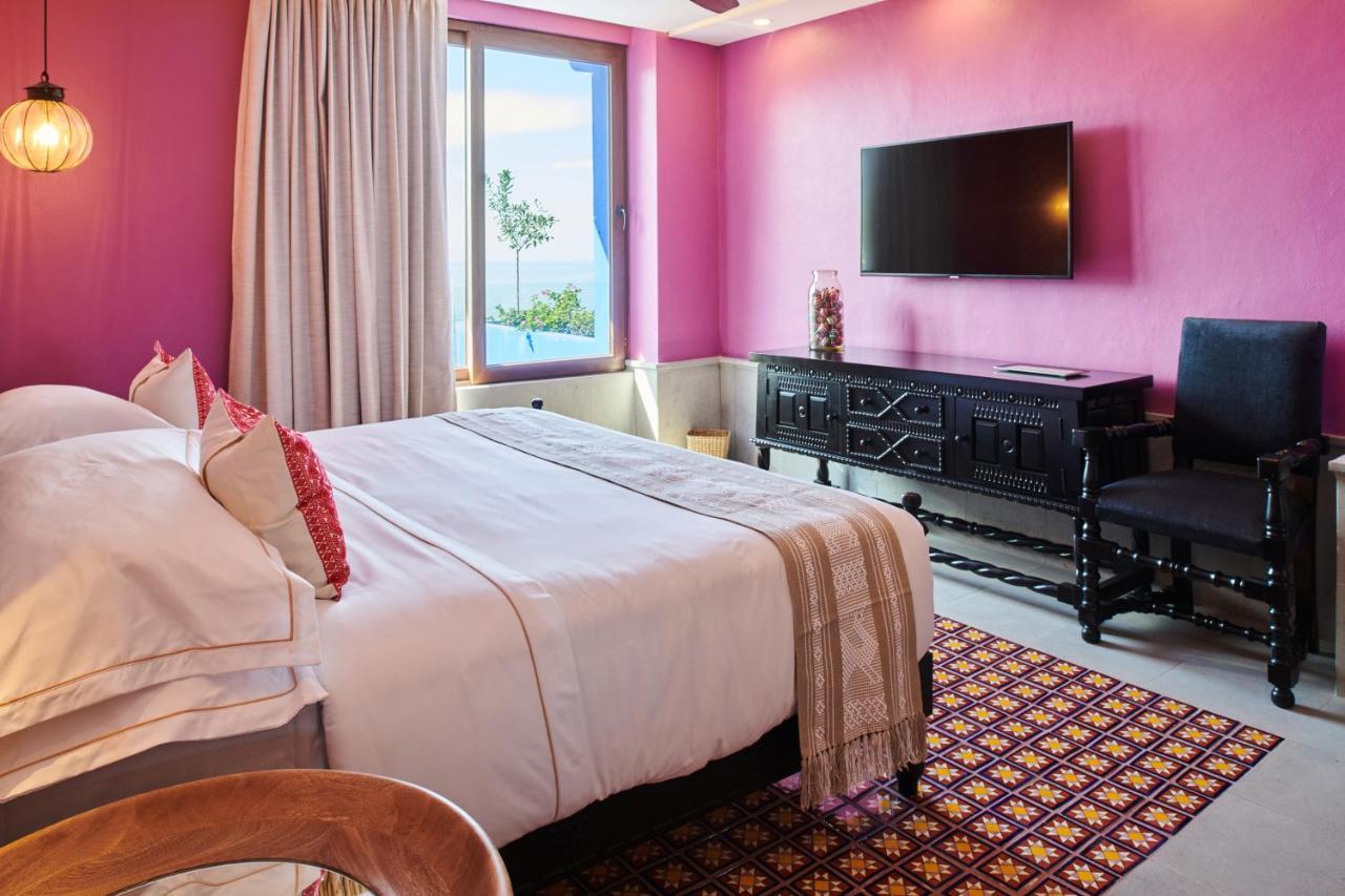 Hotel Luxury Patio Azul (Adults Only) 푸에르토 발라타 외부 사진 A bedroom at the hotel
