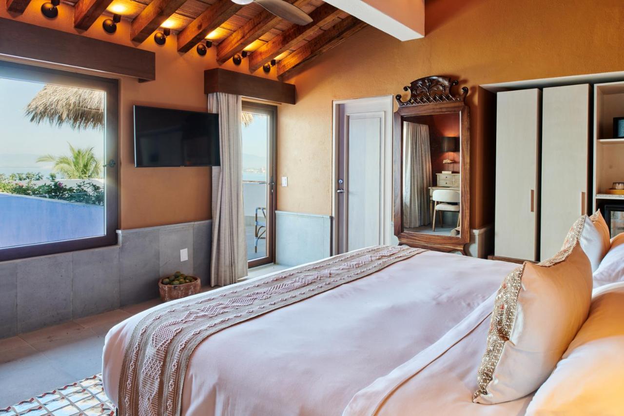 Hotel Luxury Patio Azul (Adults Only) 푸에르토 발라타 외부 사진 A bedroom at the hotel