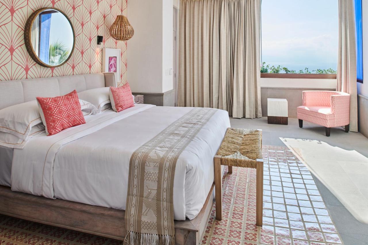 Hotel Luxury Patio Azul (Adults Only) 푸에르토 발라타 외부 사진 A bedroom at the hotel